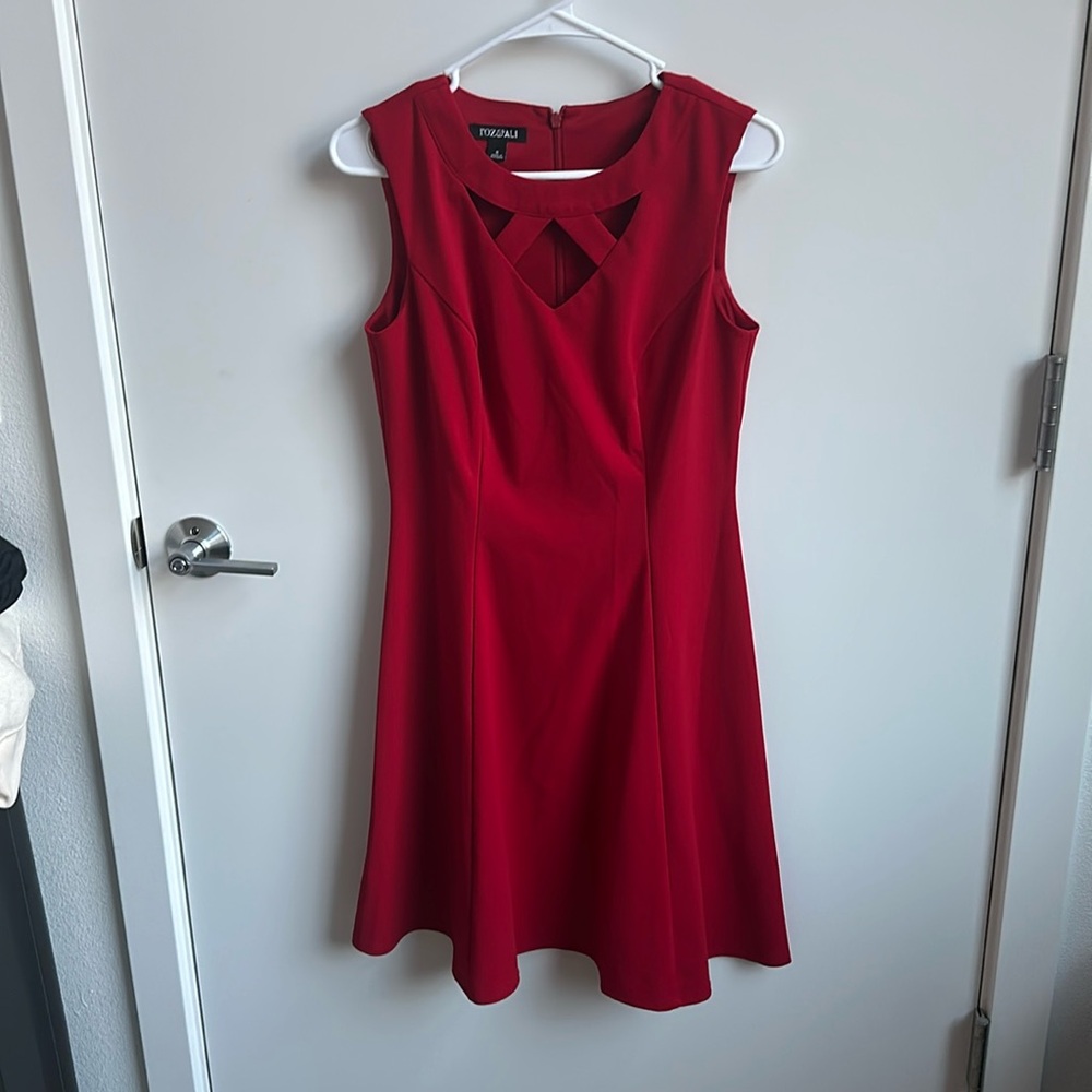 Red sleeveless dress